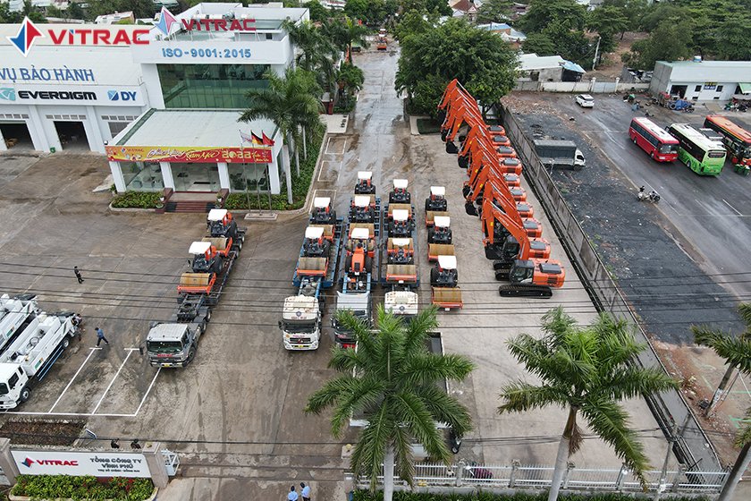 VITRAC BÀN GIAO LÔ 10 XE LU 311D CHO CÔNG TY CỔ PHẦN TẬP ĐOÀN ĐÈO CẢ (DEOCA GROUP)