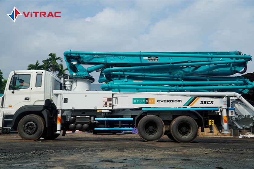 Xe bơm bê tông hyundai everdigm ECP38CX